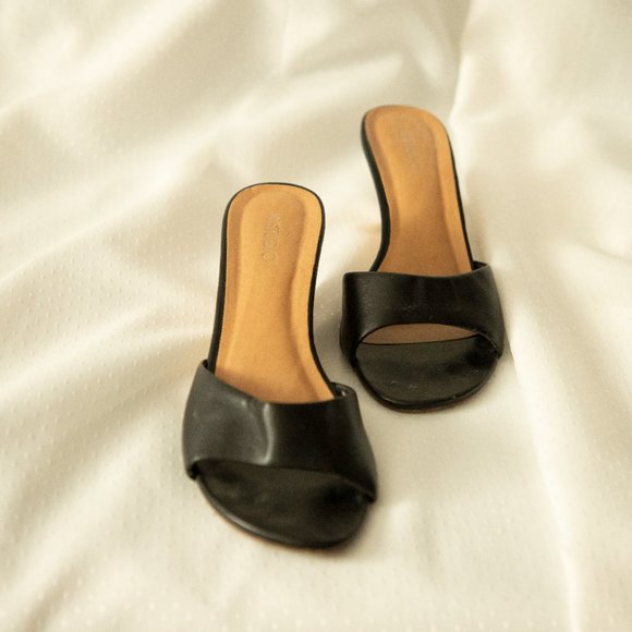 Black leather wedge sandals - Picture 3 of 6